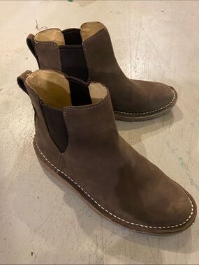 L.L. Bean Brown Nubuck Chelsea Ankle Boots